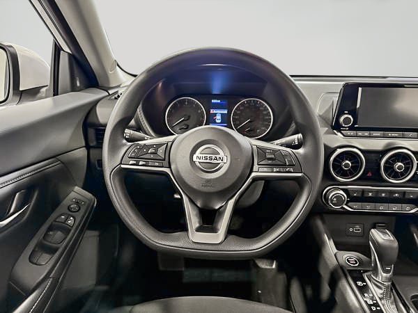 Nissan Sentra S 2023-14