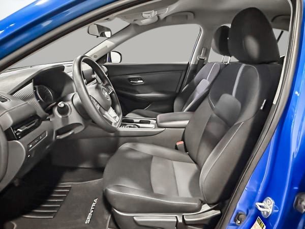 Nissan Sentra SV 2023-12