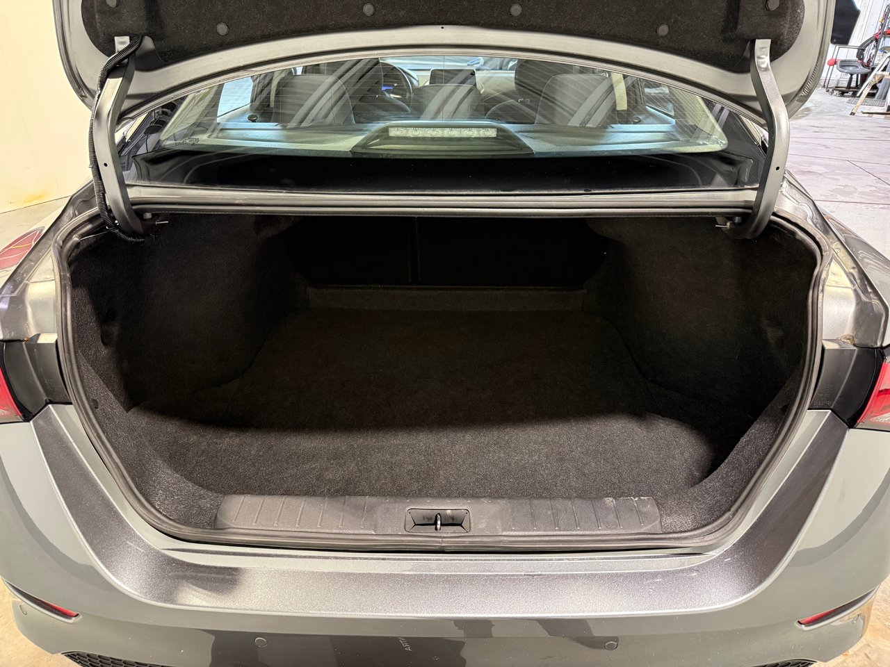 Nissan Sentra SV 2024-26