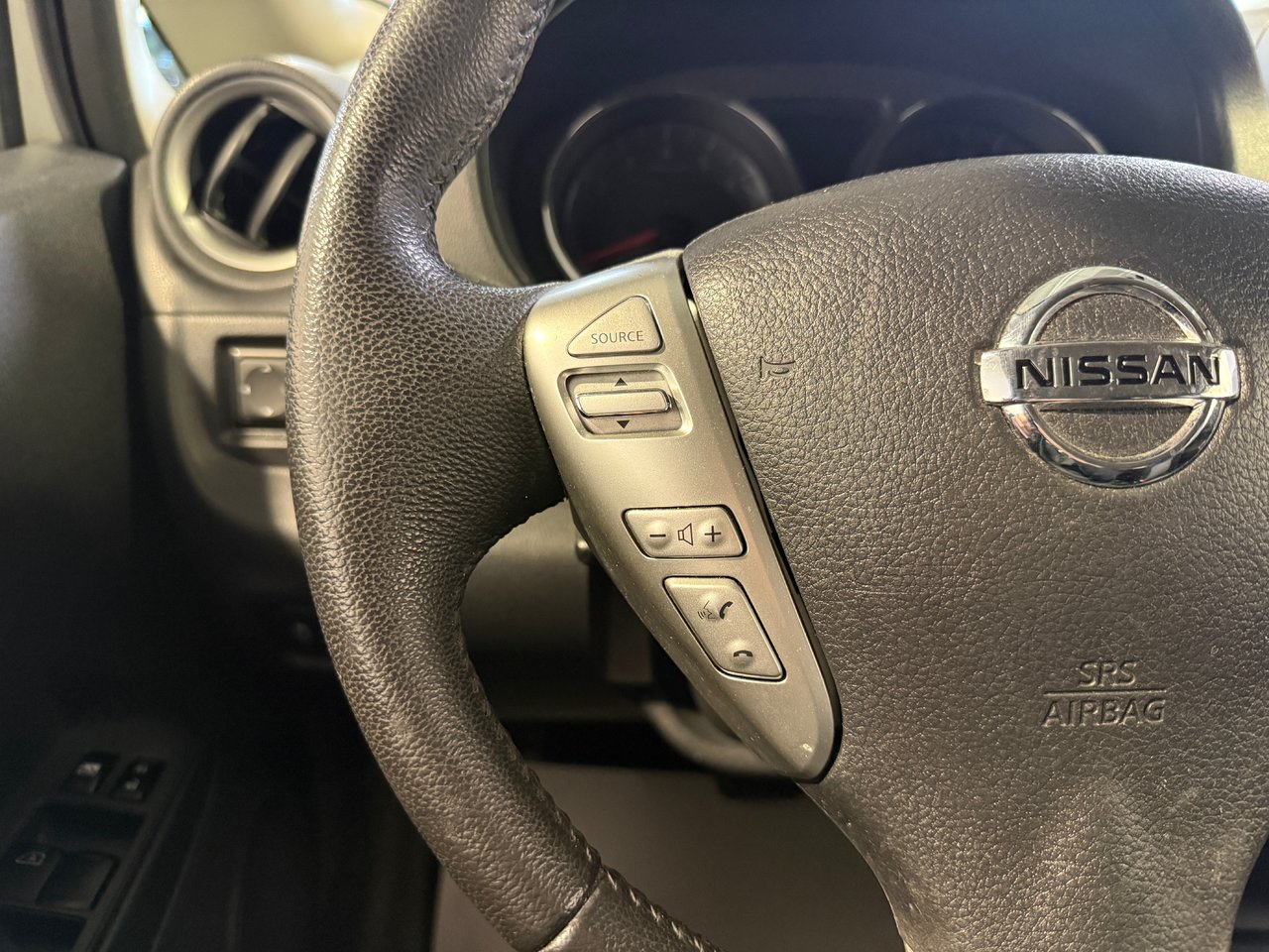 Nissan Versa Note SV 2014-14