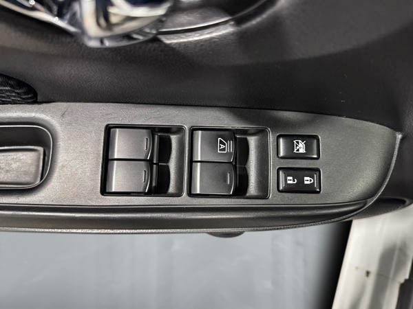 2015 Nissan Versa Note SV-11