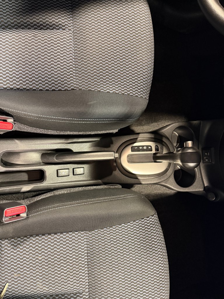 Nissan Versa Note SV 2018-21