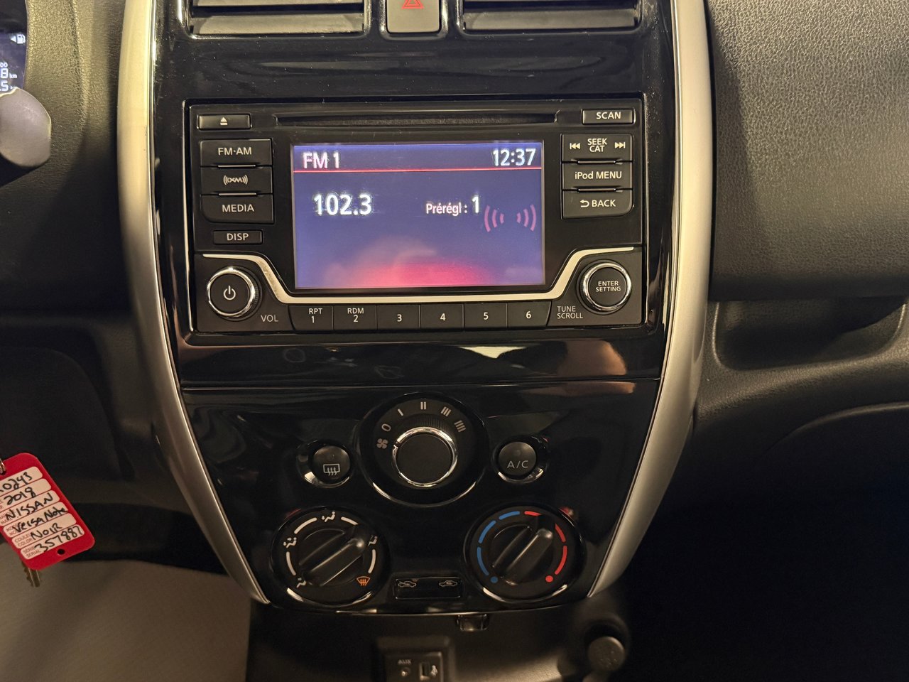 Nissan Versa Note SV 2018-19