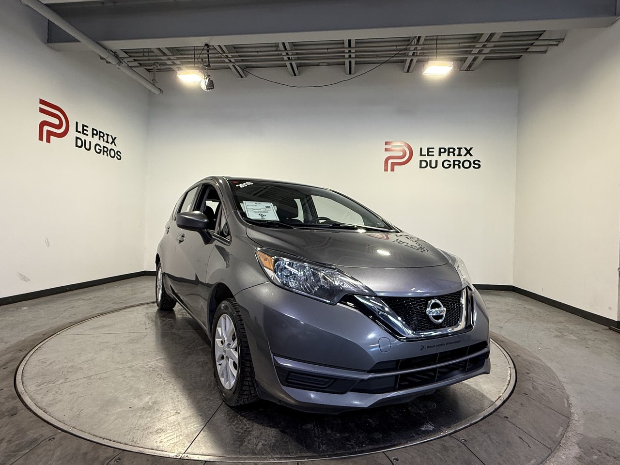Nissan Versa Note SV 2019-0