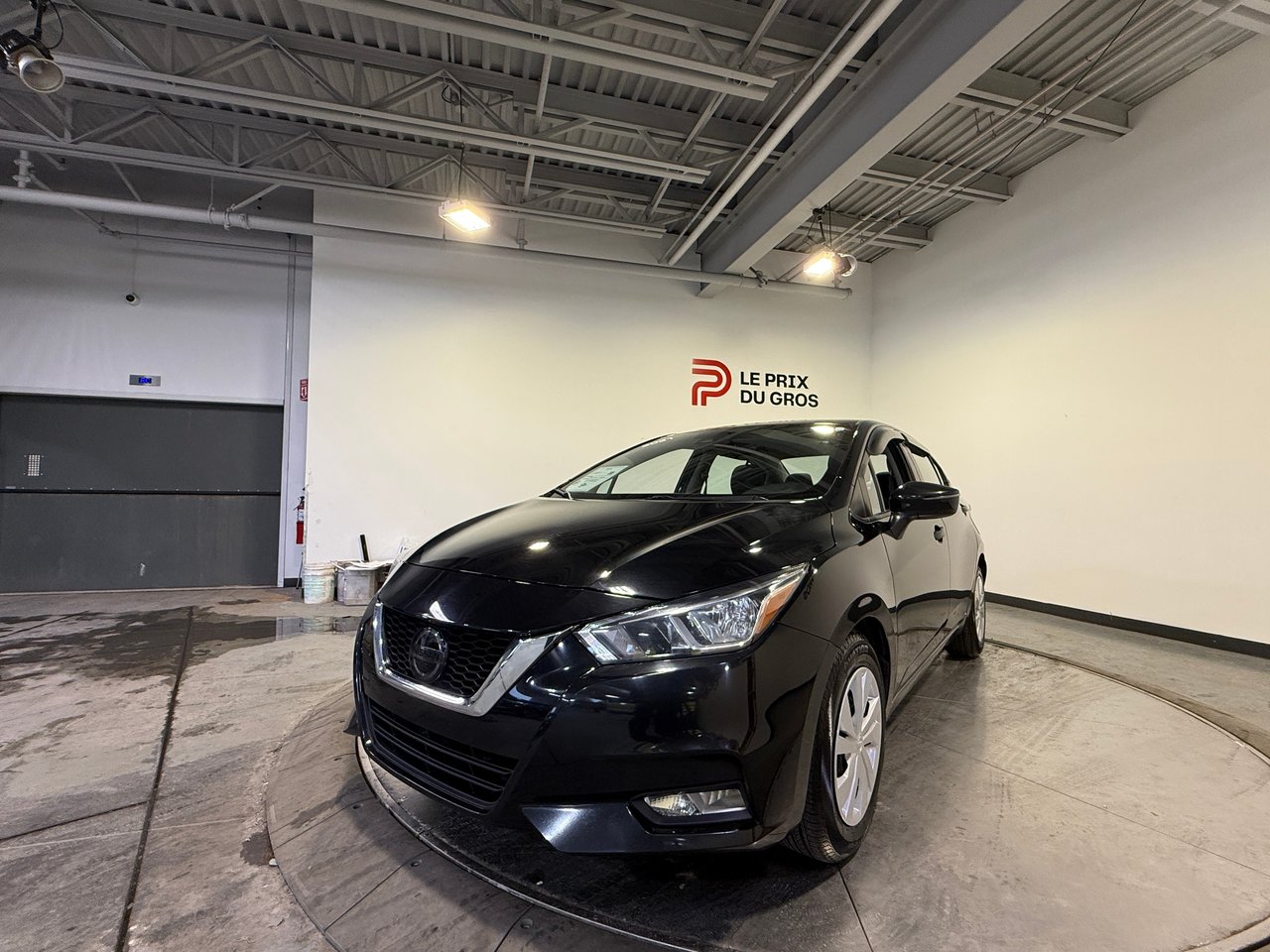 Nissan Versa S 2021-6