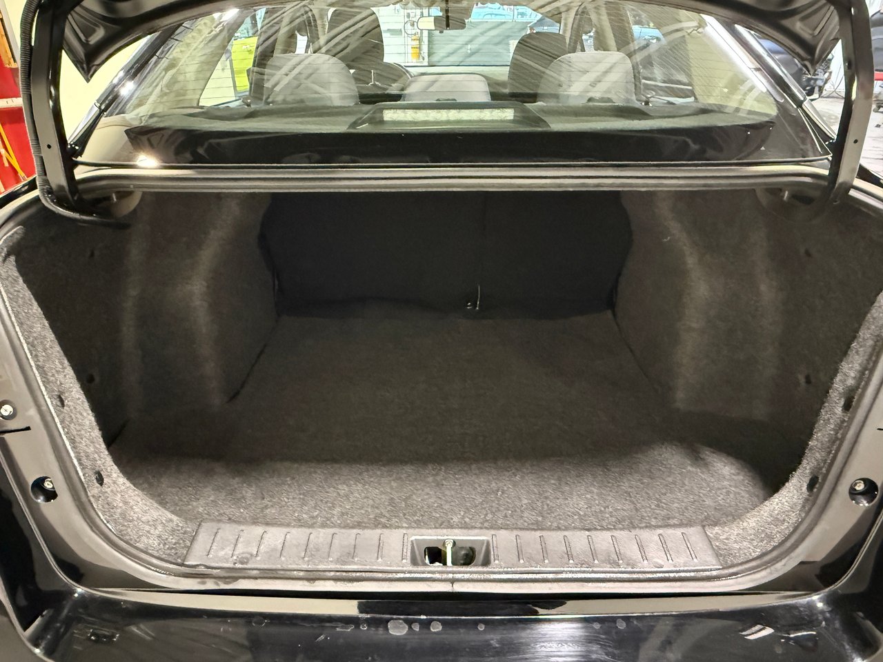 Nissan Versa S 2021-24