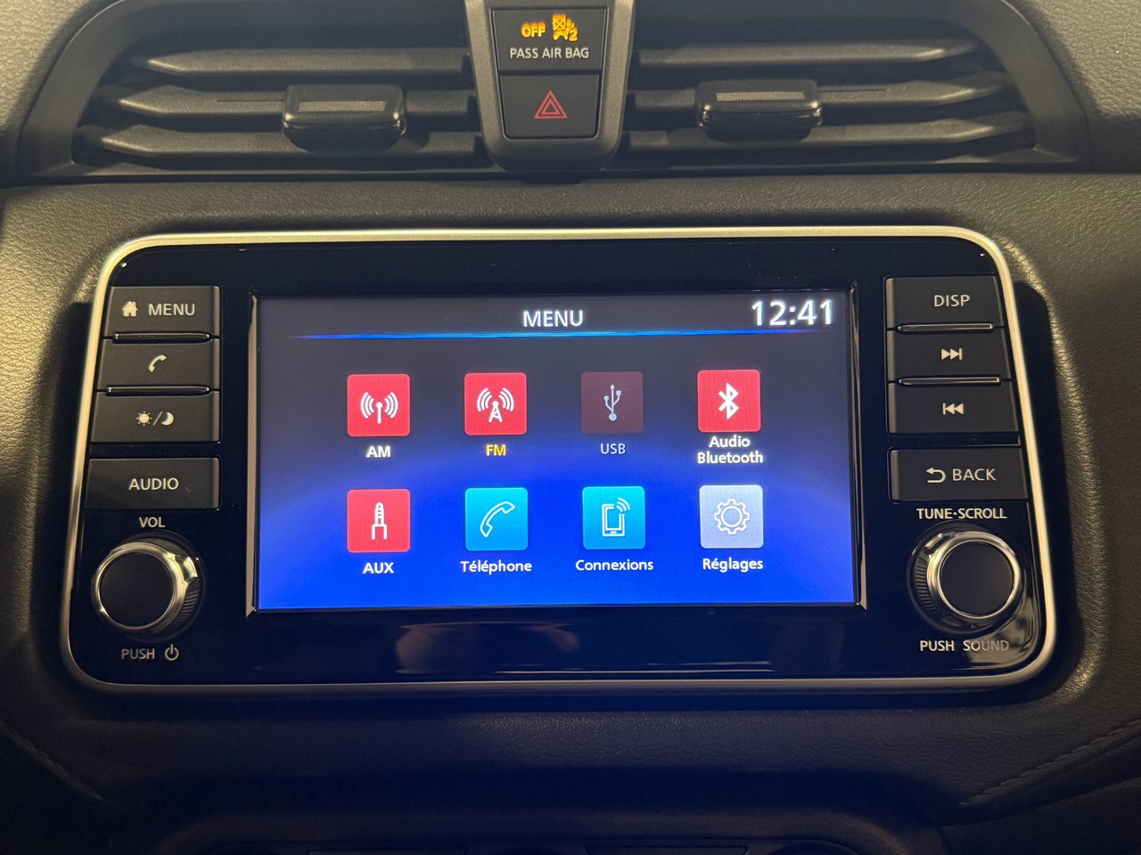 Nissan Versa S 2021-19