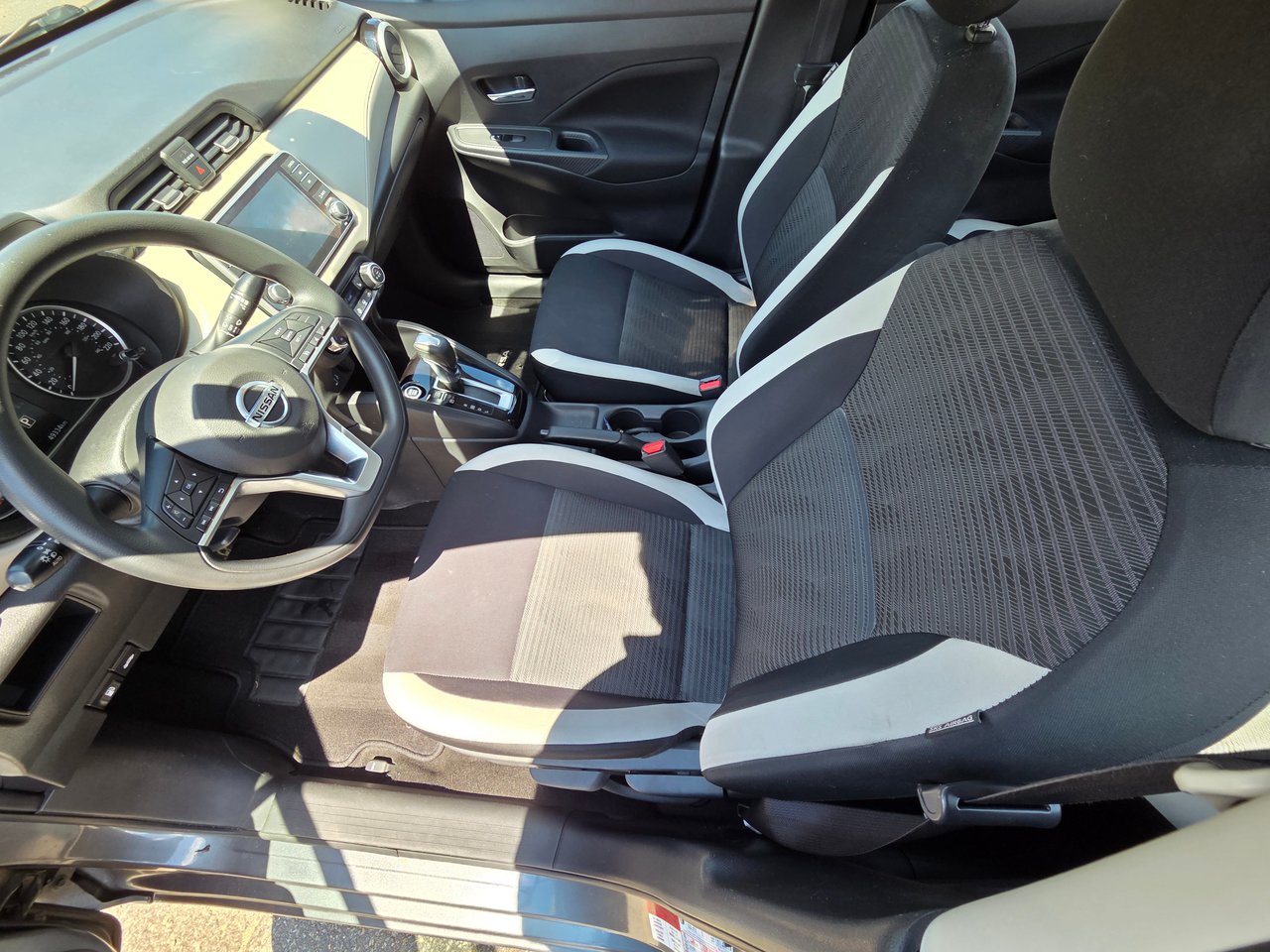 Nissan Versa SV 2021-11
