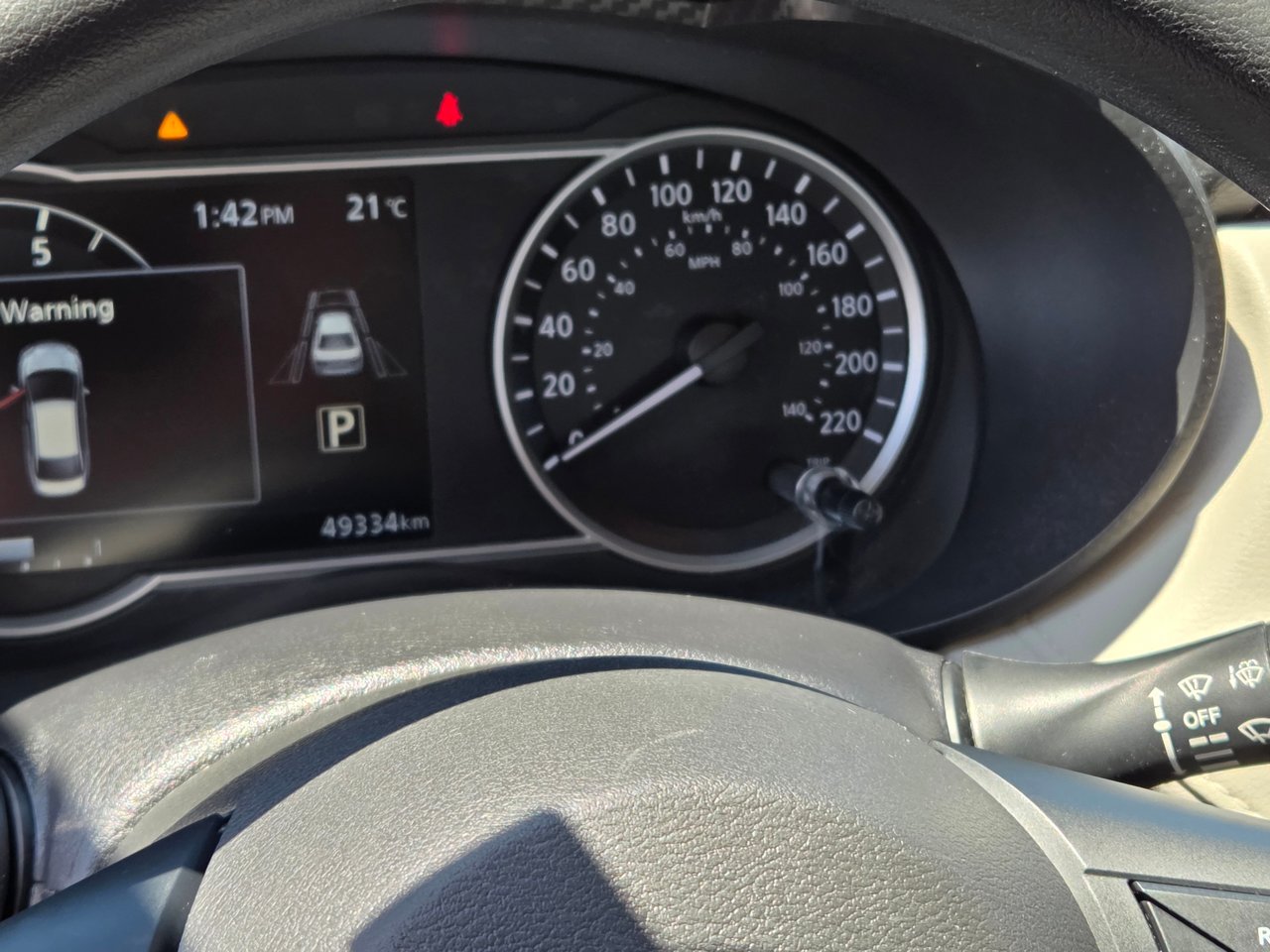 Nissan Versa SV 2021-13