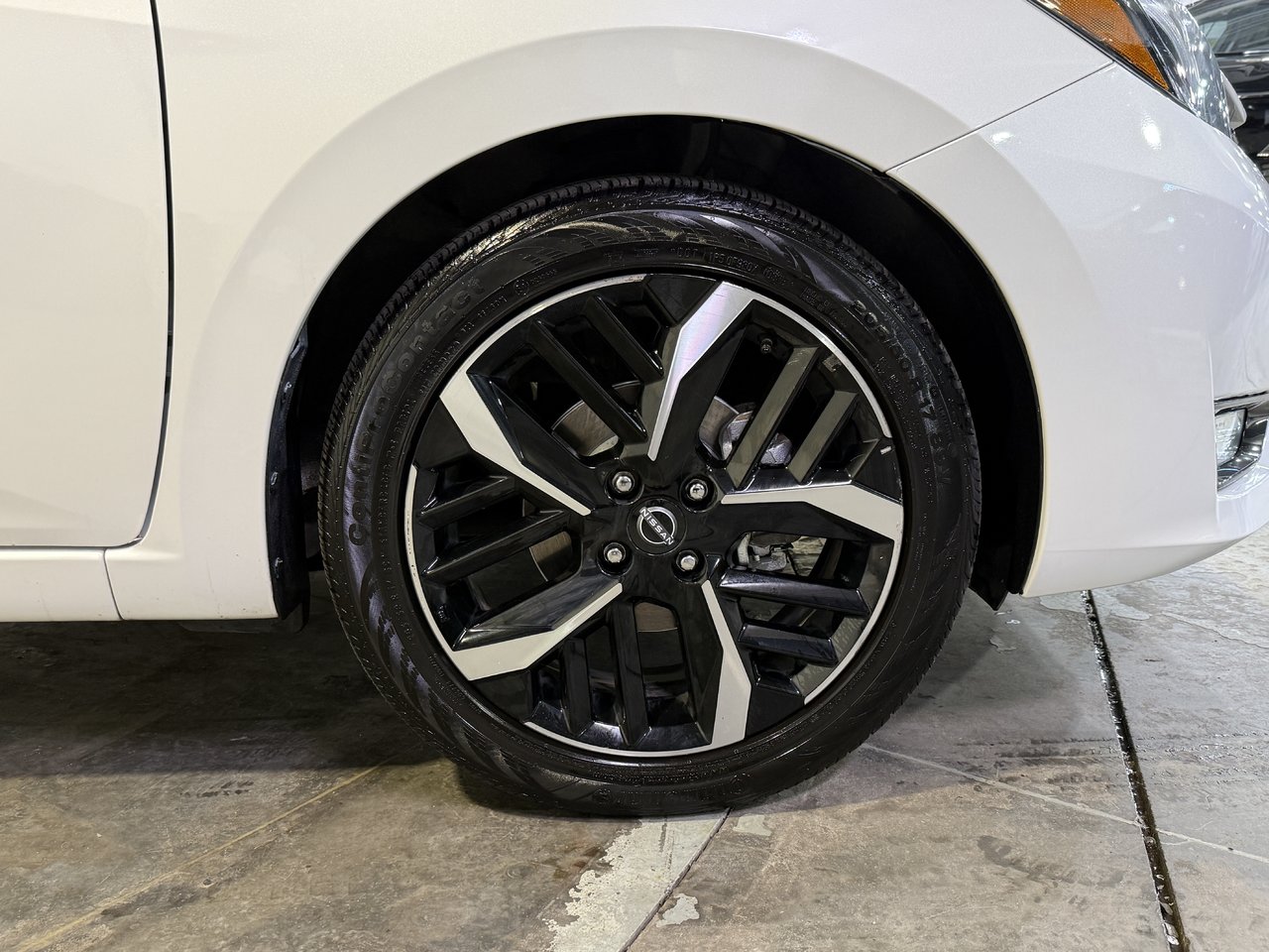 2024 Nissan Versa SR-9