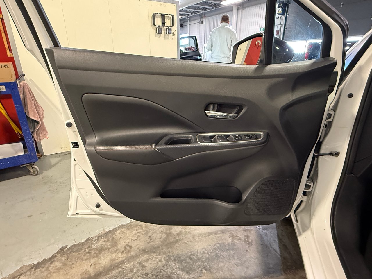 2024 Nissan Versa SR-10