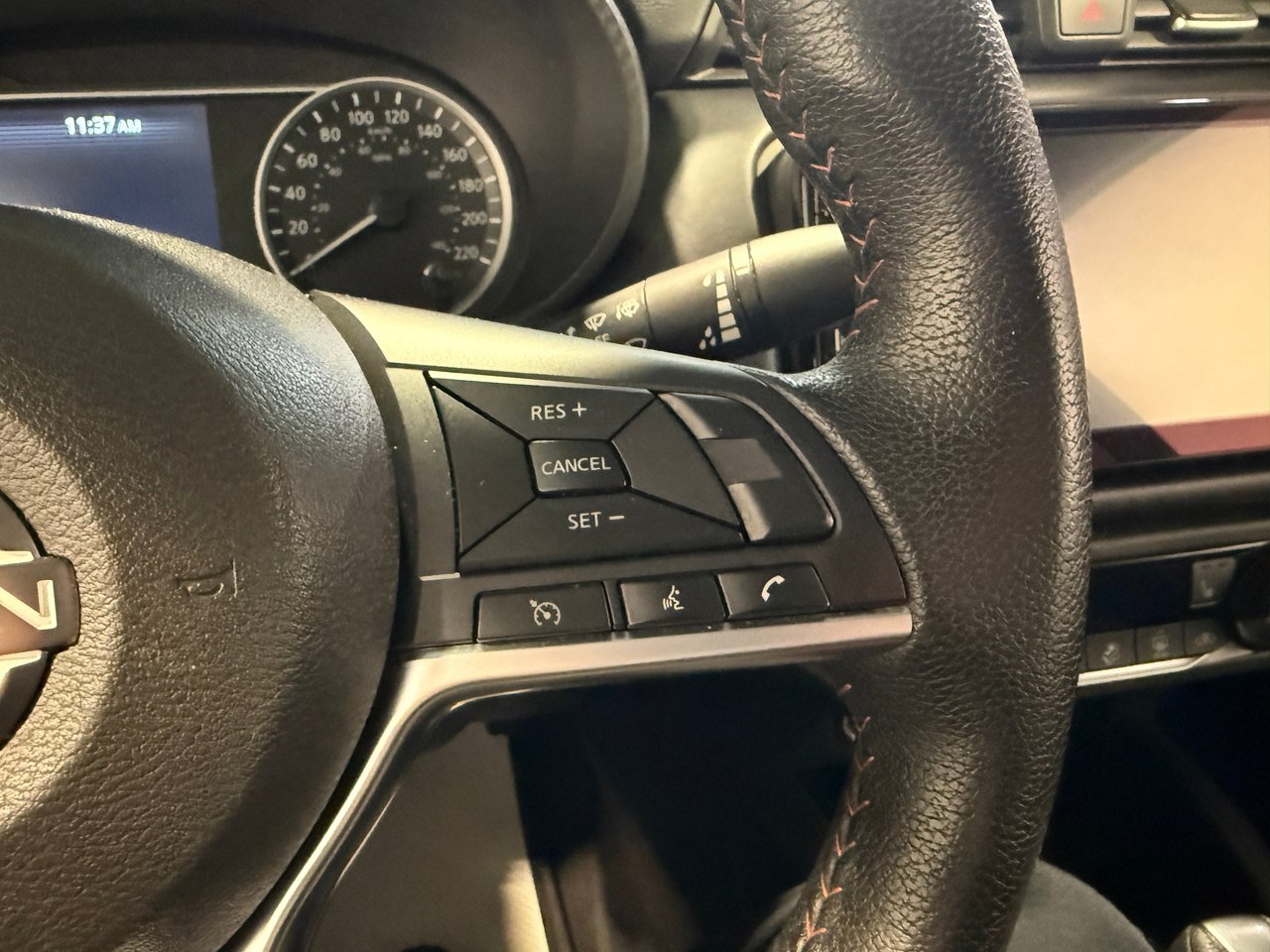 Nissan Versa SR 2024-15