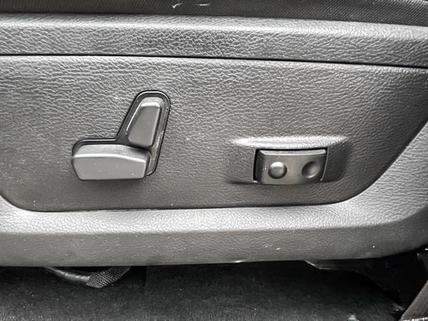 2023 Ram 1500 Classic CLASSIC-10