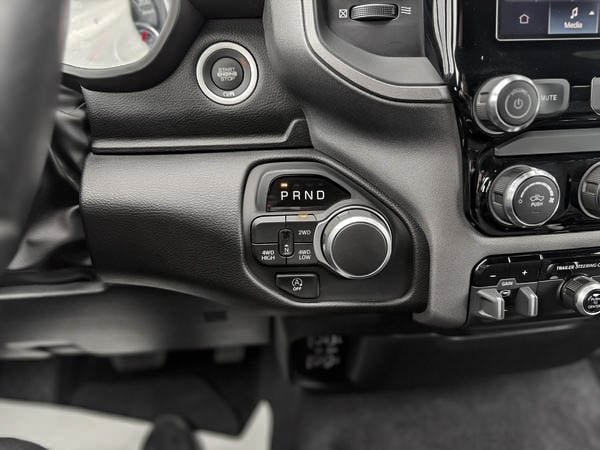 Ram 1500 TRADESMAN SXT 2025-12