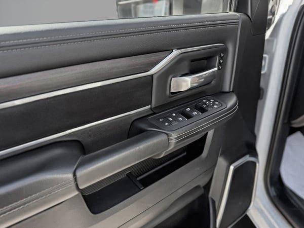 Ram 2500 LARAMIE 2025-10