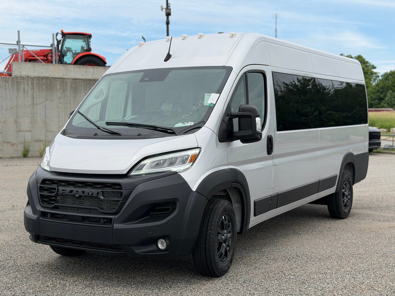 Ram ProMaster fourgon vitré SLT+ 3500 159 po (22H) 2025-6