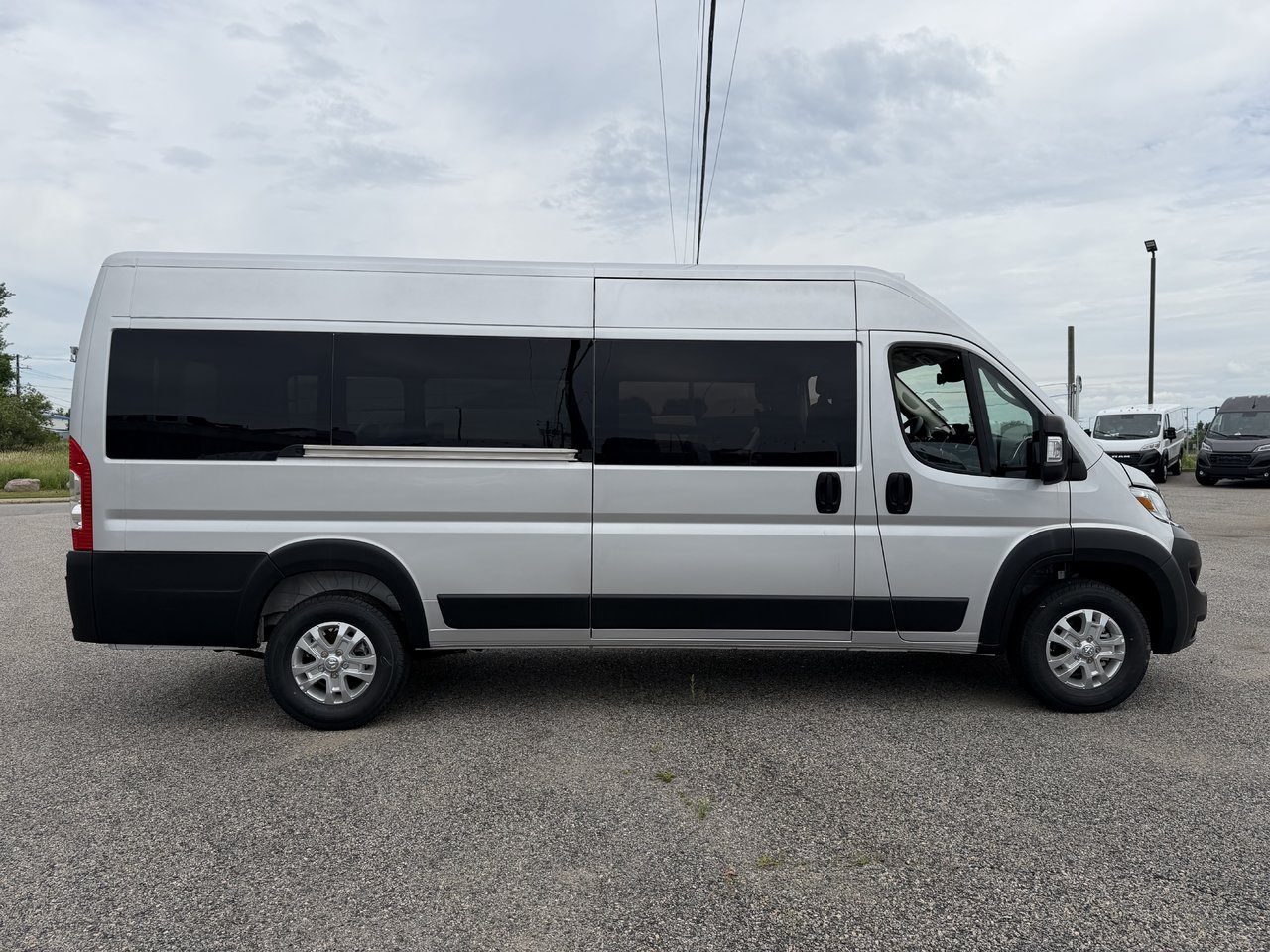 2025 Ram ProMaster fourgon vitré 3500 SLT+ 159 po (22H)-1