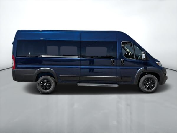 2025 Ram ProMaster fourgon vitré SLT+ 3500 159 po (22H)-1