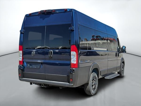 2025 Ram ProMaster fourgon vitré SLT+ 3500 159 po (22H)-2