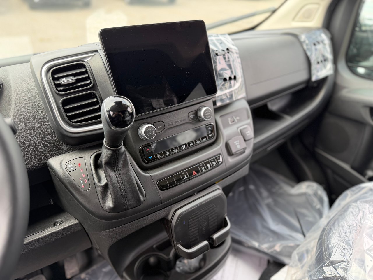 Ram ProMaster fourgon vitré SLT+ 3500 159 po (22H) 2025-9