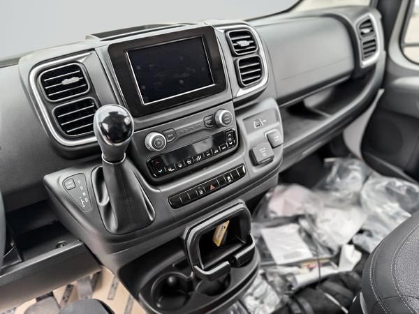 2025 Ram ProMaster fourgonnette utilitaire 3500 SLT 159p toit haut-9