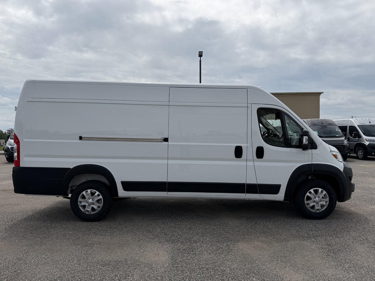 Ram ProMaster fourgonnette utilitaire 3500 SLT 159p toit haut 2025-1