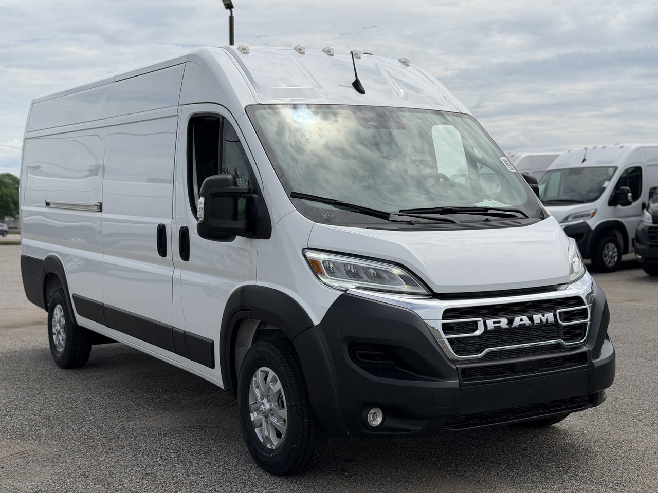 Ram ProMaster fourgonnette utilitaire 3500 SLT 159p toit haut 2025-0