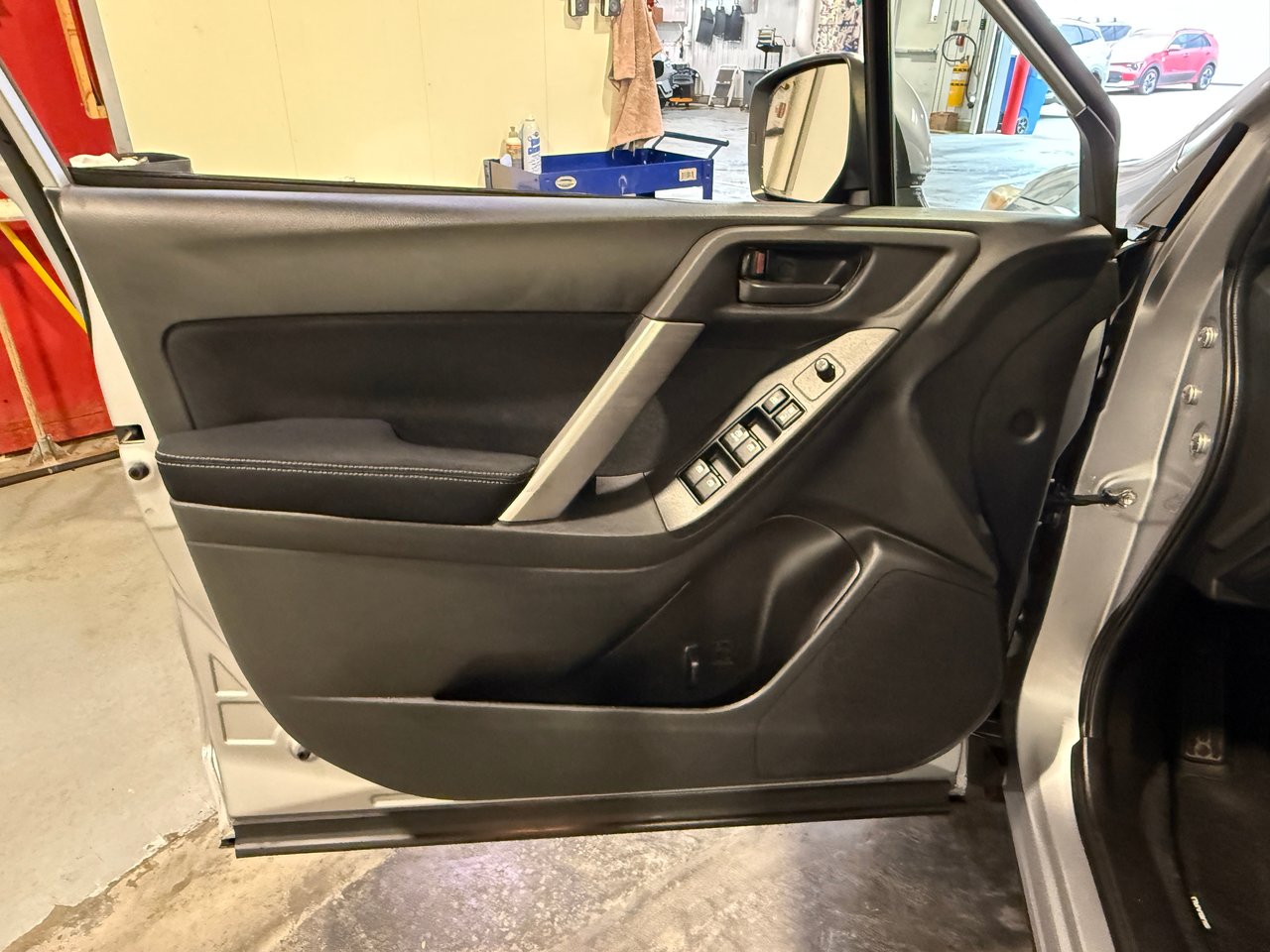 Subaru Forester 2.5i 2015-10
