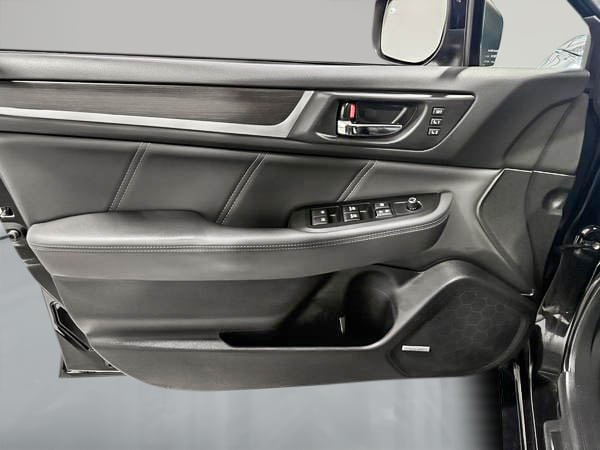 2019 Subaru Legacy 3,6R-11