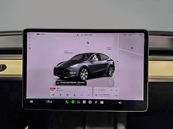 Tesla Model Y LONG RANGE 2023-19