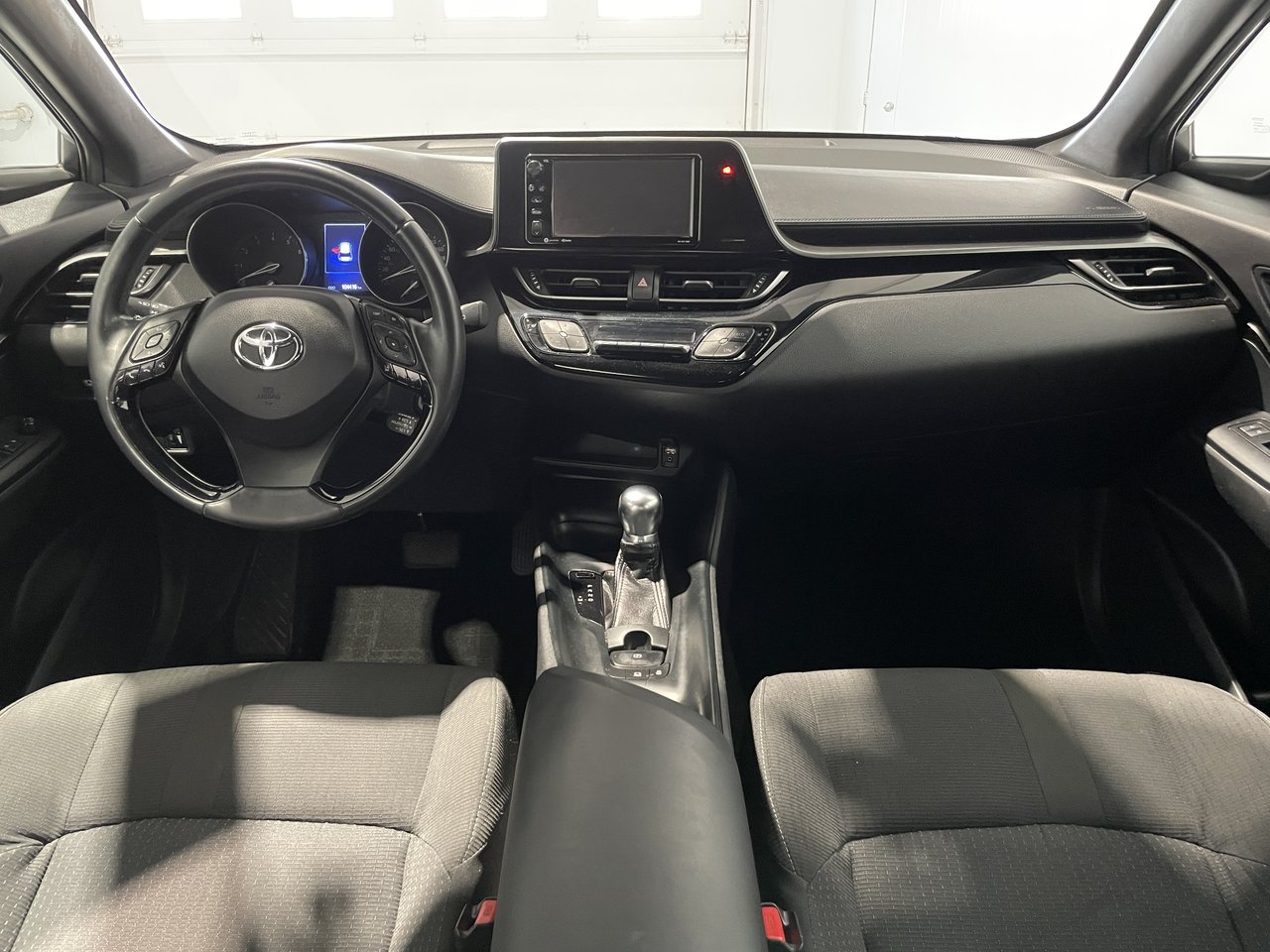 2018 Toyota C-HR XLE-6