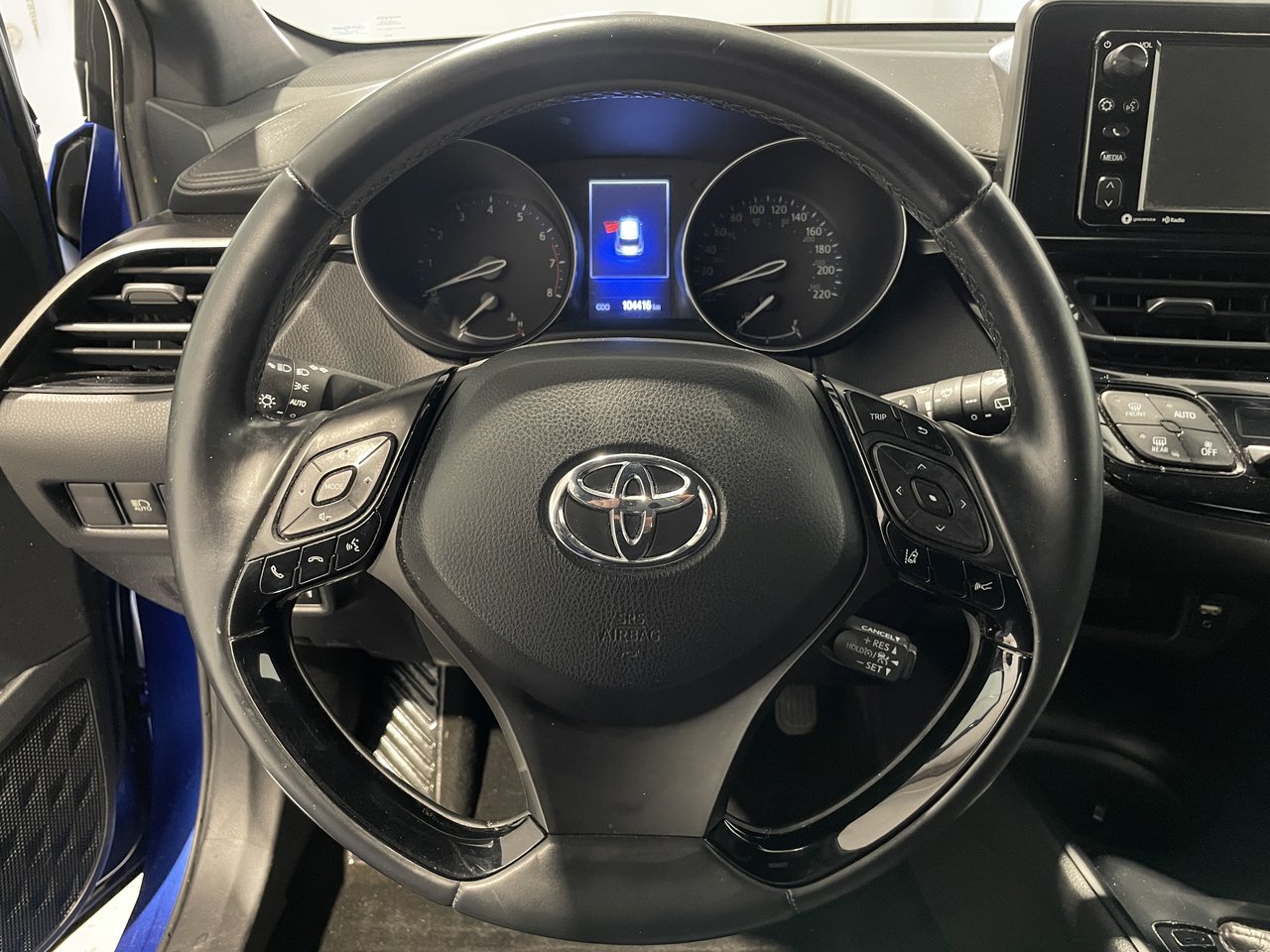 2018 Toyota C-HR XLE-10
