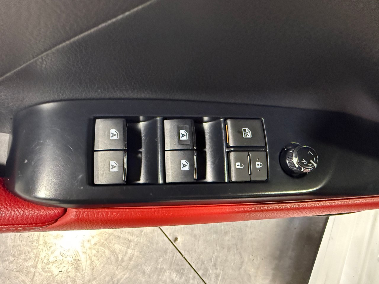 Toyota Camry XSE 2019-12