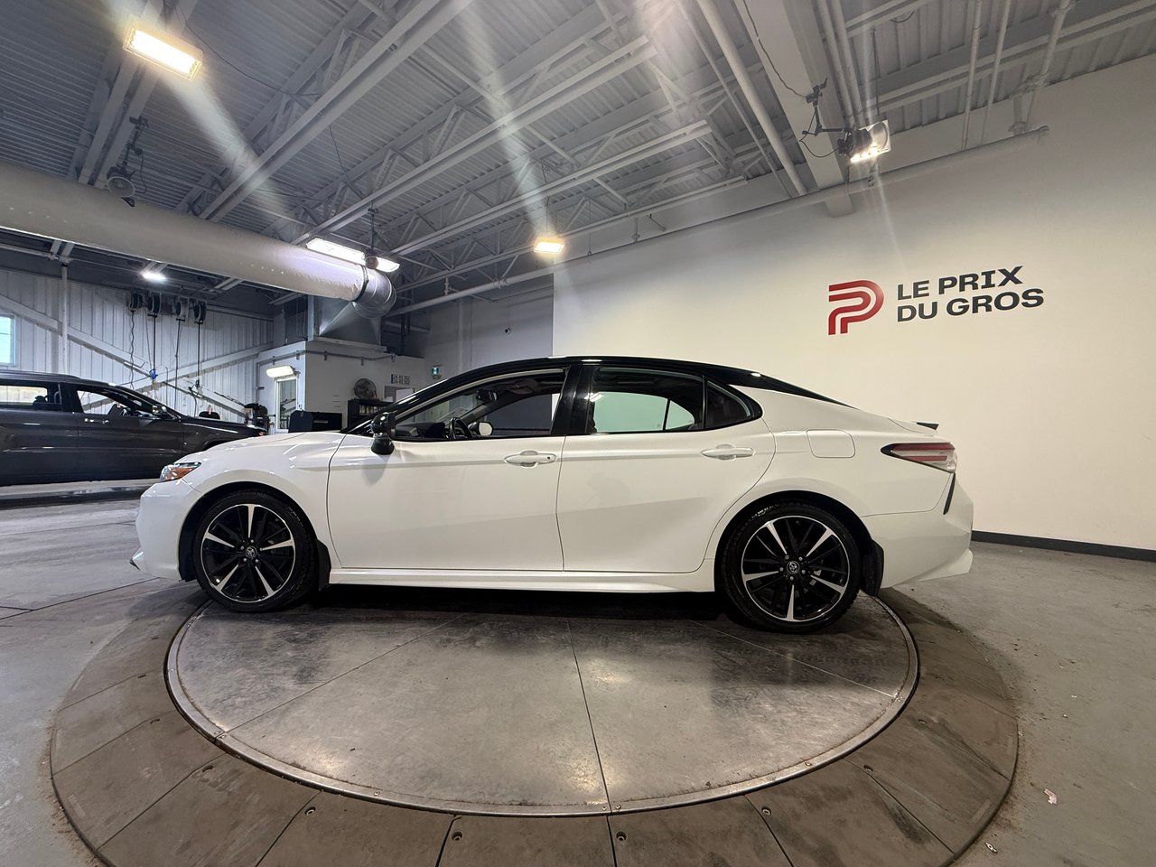 Toyota Camry XSE 2019-5