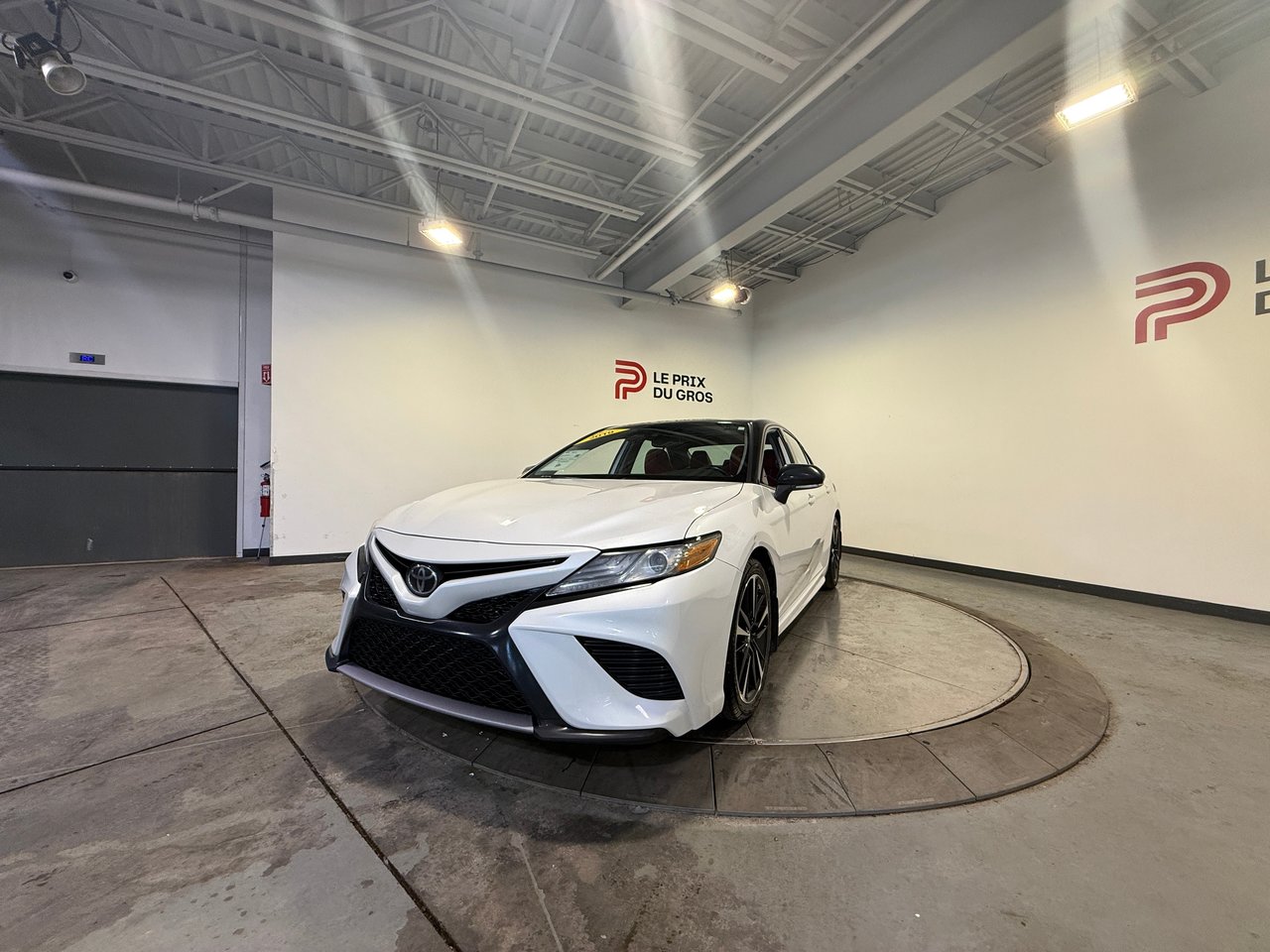 Toyota Camry XSE 2019-6