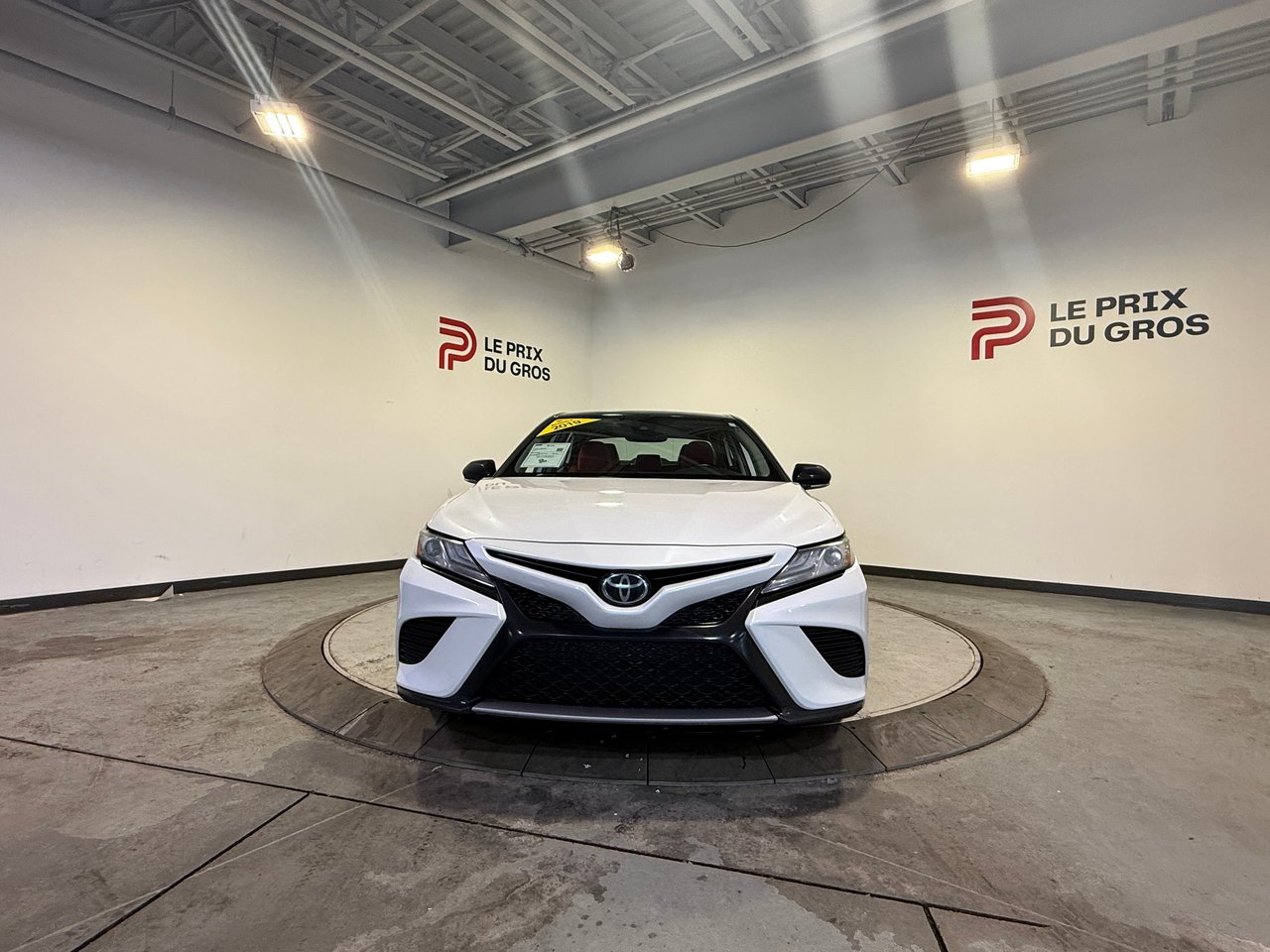 Toyota Camry XSE 2019-7
