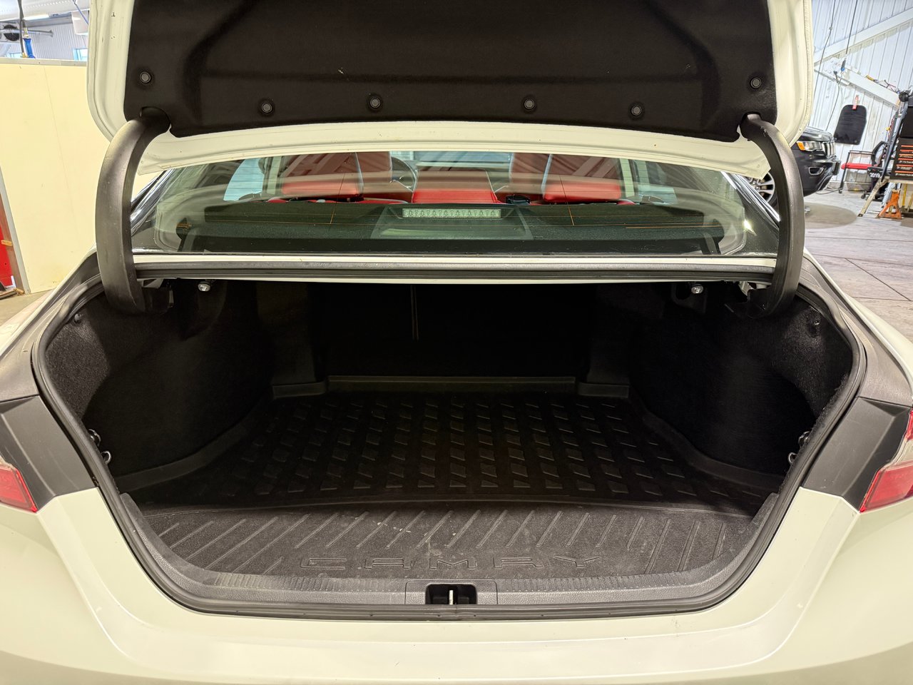 Toyota Camry XSE 2019-24