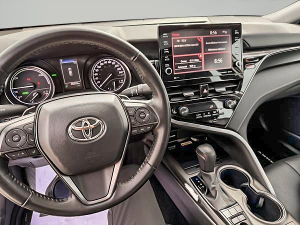 Toyota Camry HYBRIDE SE 2023-22