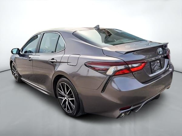 Toyota Camry HYBRIDE SE 2023-4