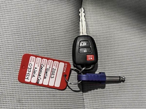 2023 Toyota Corolla Cross L-25