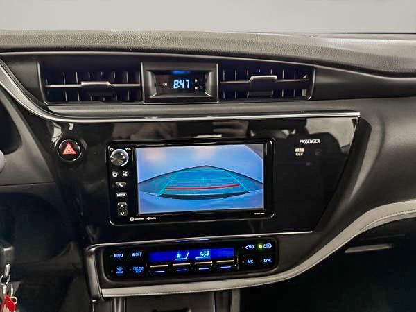 2018 Toyota Corolla iM Base-20