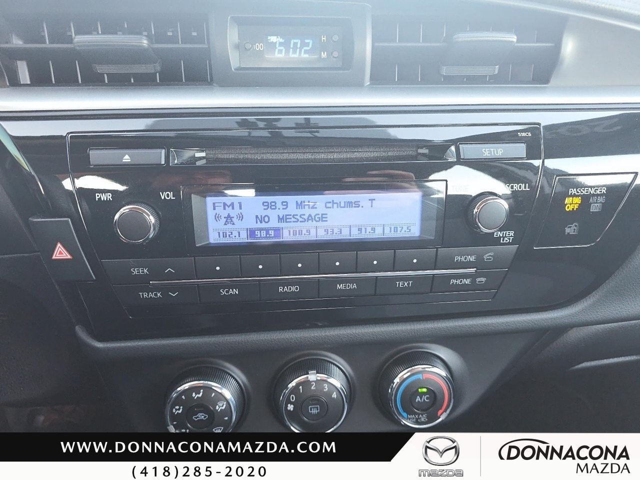 Toyota Corolla CE 2016-14
