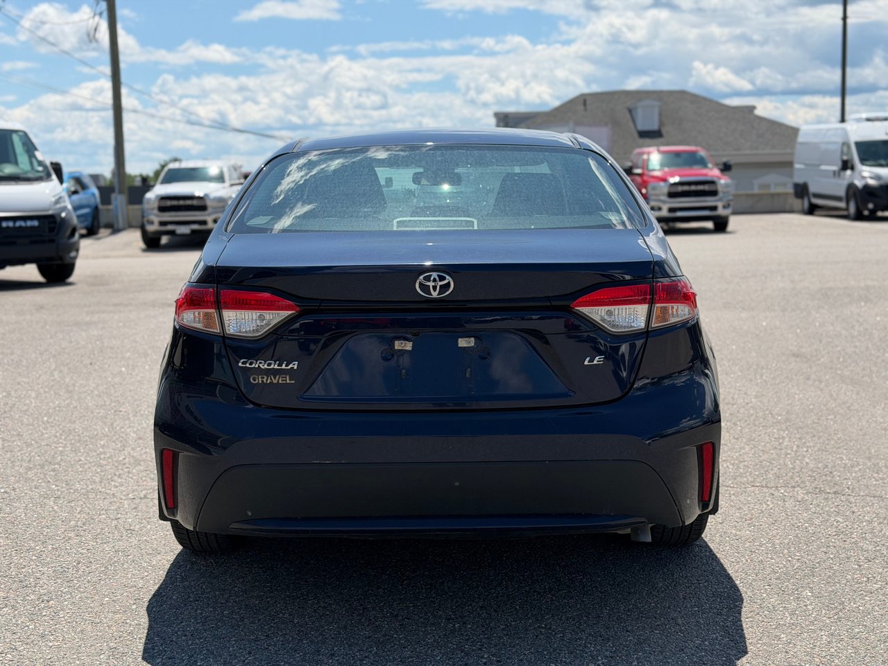 Toyota Corolla LE 2020-3