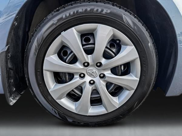 Toyota Corolla LE 2024-8