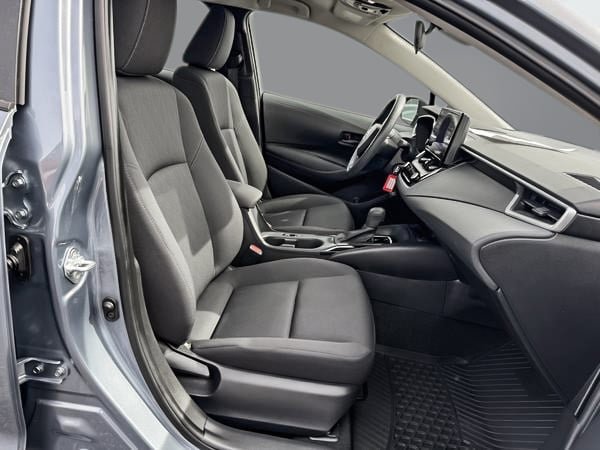 Toyota Corolla LE 2024-20