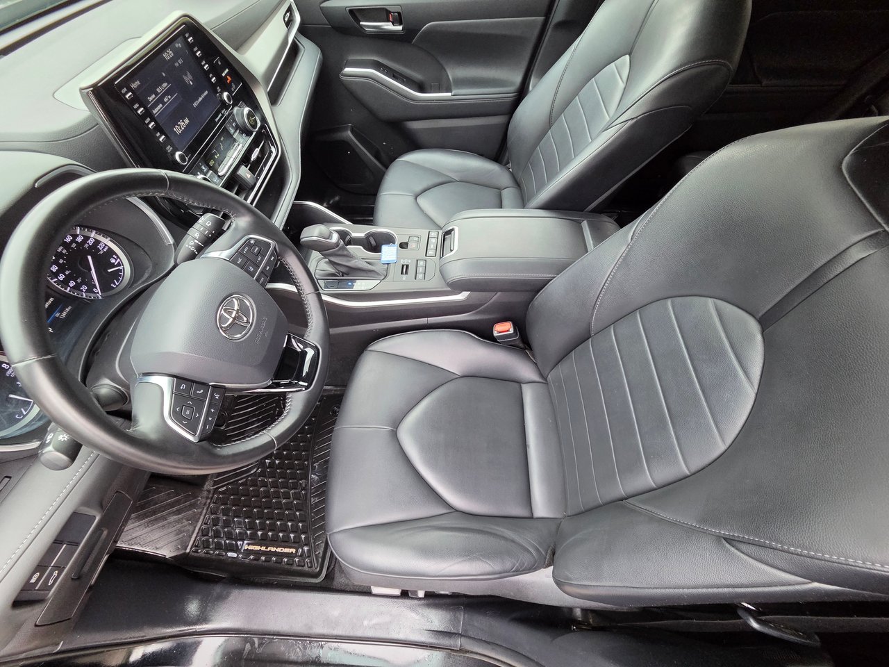 2021 Toyota Highlander XLE-11