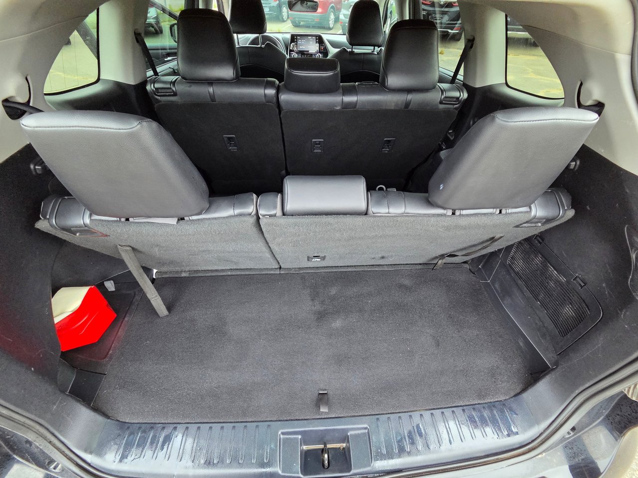 2021 Toyota Highlander XLE-17