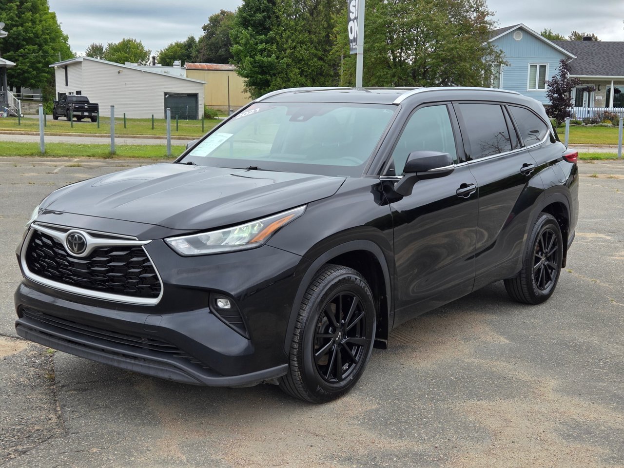 2021 Toyota Highlander XLE-6