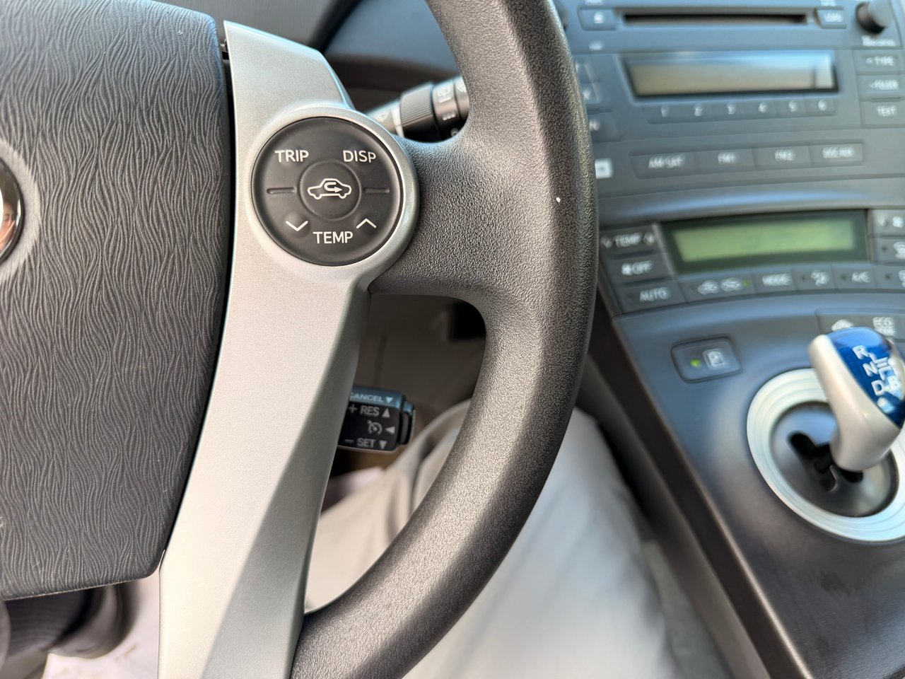 2011 Toyota Prius BASE-17