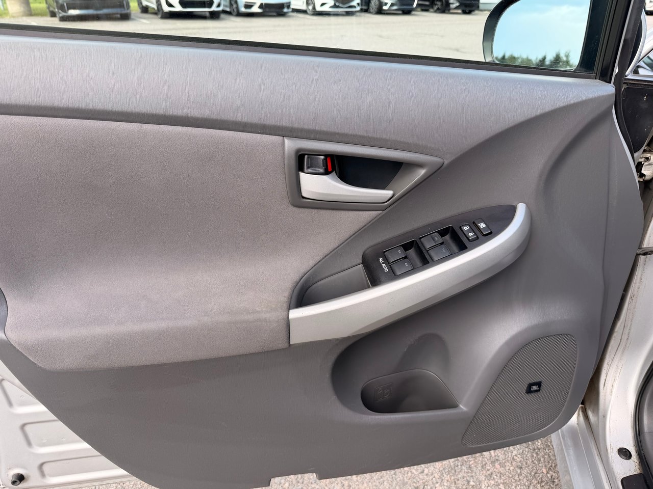 2011 Toyota Prius BASE-10